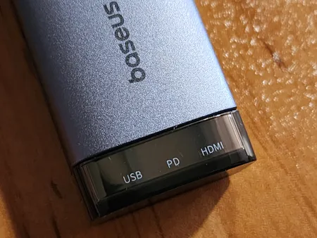 هاب6 پورت USB 3.0 بیسوس مدل B00052802811-02