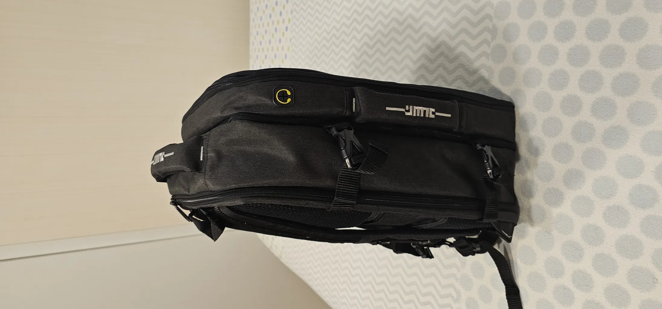 کوله پشتی لپ تاپ برساد مدل Bb 102 plus مناسب برای لپ تاپ 15 تا 17 اینچی