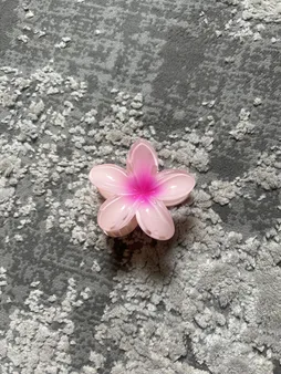 کلیپس مو زنانه مدل گل پلومریا کد brg 410