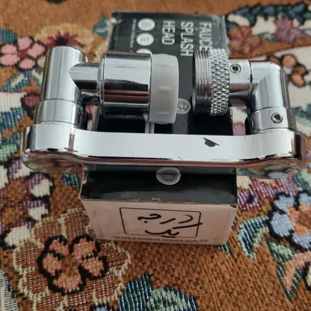 سرشیر آب مدل چرخشی مفصل دار بازویی برنجی 360