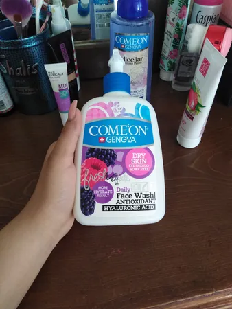 ژل شست‌وشوی صورت کامان مدل DRY حجم 500 میلی‌لیتر