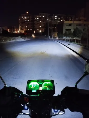 پروژکتور آفرودی موتور سیکلت و خودرو مدل 3 لنز بسته 2 عددی