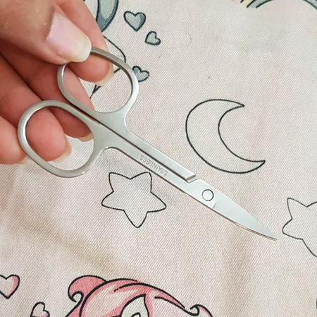 قیچی ابرو مدل STAINLESS