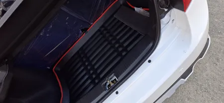 کفپوش پنج بعدی خودرو مدل نواردار مناسب برای کوئیک به همراه کفپوش صندوق