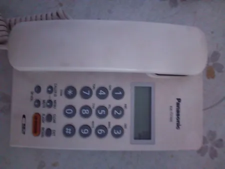 تلفن باسیم پاناسونیک مدل KX-TT7705X