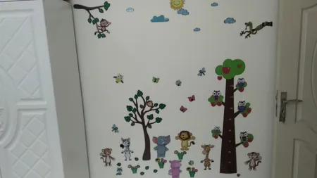 استیکر باروچین مدل حیوانات در جنگل