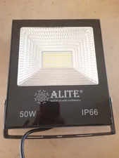 تجریه خرید پروژکتور ال ای دی 50 وات ای لایت کد AL50