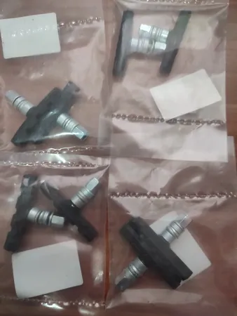 لقمه ترمز دوچرخه مدل پیچی A بسته 2 عددی