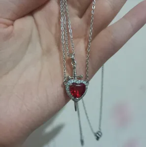 تجریه خرید گردنبند مدل دوستی قلب و شمشیر بسته 2 عددی