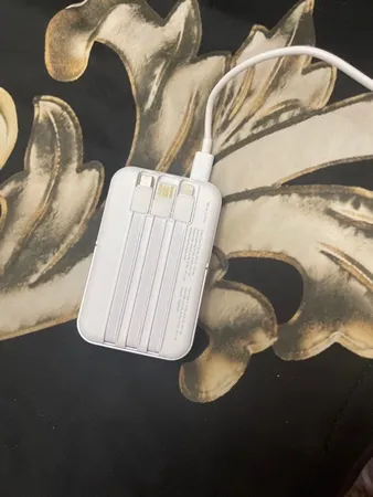 پاوربانک اولتراسور مدل U-PW5 ظرفیت 10000 میلی آمپر ساعت