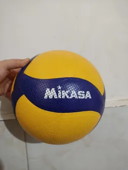 توپ والیبال مدل V200W