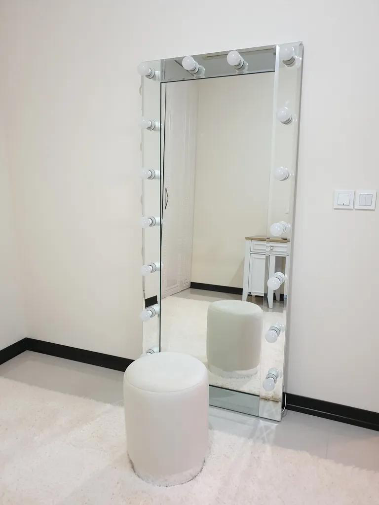 آینه مدل چراغ دار