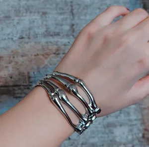 تجریه خرید دستبند النگویی مدل دست از وسط باز شو کد 54989