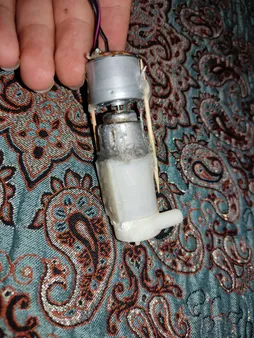 پمپ آب مدل 3V-6V