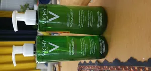 تجریه خرید ژل شستشو صورت ویشی مدل Normaderm حجم 400 میلی لیتر