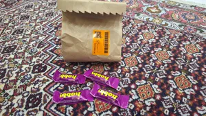 تجریه خرید شکلات مغزدار هوبی بسته 20 عددی