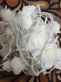 ریسه لامپ ال ای دی مدل گل رز6 متری