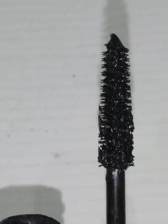 ریمل حجم دهنده مای سری Black Diamond مدل Luxurious