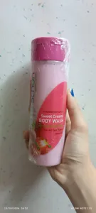 تجریه خرید شامپو بدن شون مدل Strawberry And Milk حجم 300 میلی لیتر
