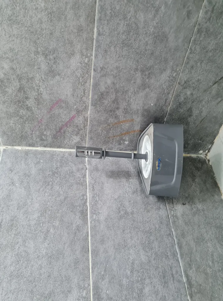 ست سطل زباله و فرچه مدل دیواری سویل کد 112