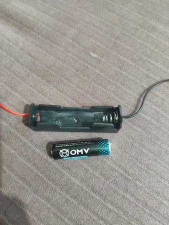 جا باتری لیتیوم مدل 18650 بسته 4 عددی