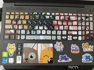 تجریه خرید استیکر لپ تاپ توییجین و موییجین طرح حیوانات کد 18 مناسب برای لپ تاپ 15.6 اینچ به همراه برچسب حروف فارسی کیبورد