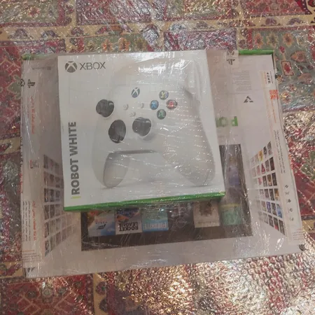 مجموعه کنسول بازی مایکروسافت مدل Xbox Series S ظرفیت 512 گیگابایت به همراه دسته اضافی