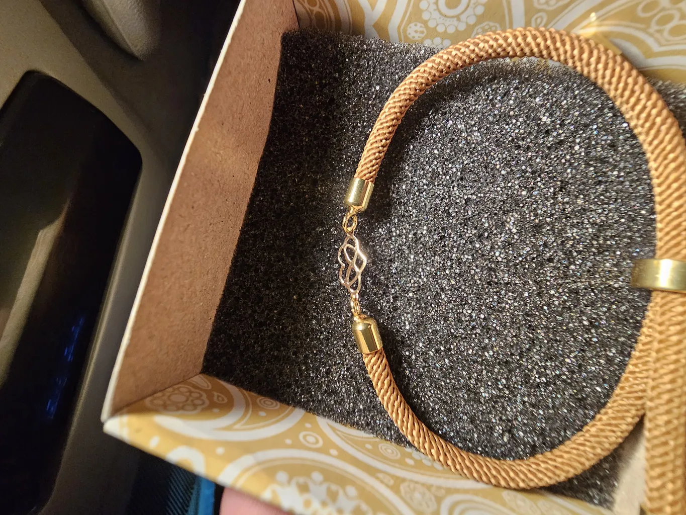 دستبند طلا 18 عیار زنانه مدل قلب و بی نهايت