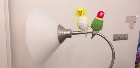 عروسک بافتنی مدل طوطی برزیلی