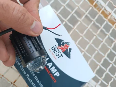 پرژکتور دو کنتاکت خودرو طرح نقطه ای بسته دو عددی