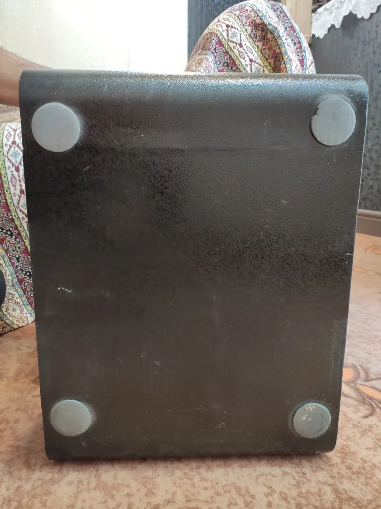 گاوصندوق الکترونیکی سدید مدل هوم‌سیف اثرانگشتی-لمسی کد HS-FT