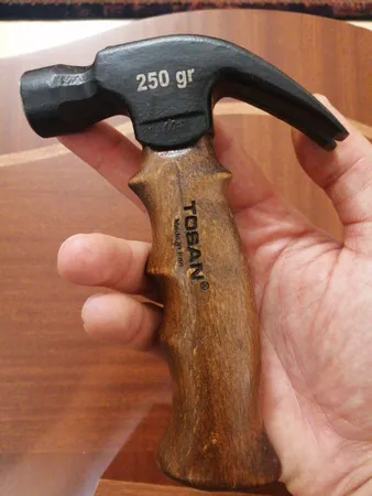 چکش دو شاخ توسن کد sd54 وزن 250 گرم