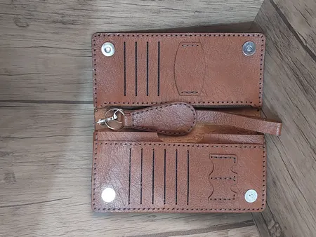 کیف پول مدل چند کاره