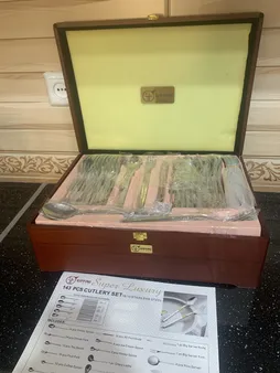 سرویس قاشق و چنگال 142 پارچه جی فی نی مدل 55 سوپر لاکچری