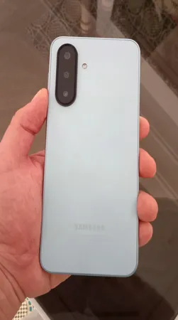 گوشی موبایل سامسونگ مدل Galaxy A17 4G دو سیم کارت ظرفیت 128 گیگابایت و رم 6 گیگابایت - ویتنام