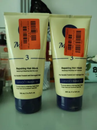 ماسک مو مورینگا اِمو مدل 3 ترمیم کننده موهای کراتینه و آسیب‌دیده 200 میلی لیتر