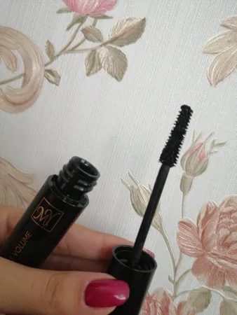 ریمل حجم دهنده مای سری Black Diamond مدل Luxurious