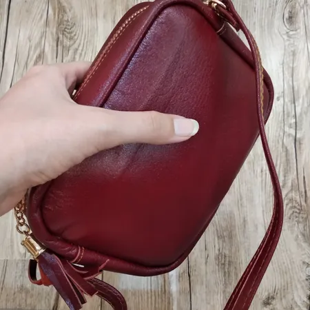 کیف رودوشی زنانه چرم آرا مدل d058