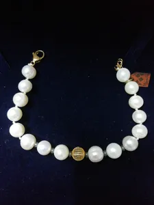 تجریه خرید دستبند طلا 18عیار زنانه مانچو مدل bfg568