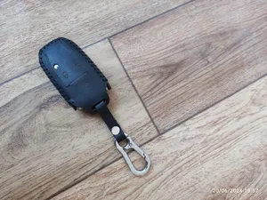 تجریه خرید کاور ریموت خودرو چرم آراهمراه کد ARAJ585 مناسب برای جک