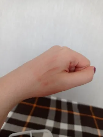 رژ لب جامد لاواری مدل plus perfect شماره 634