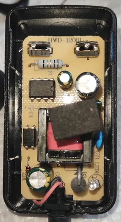 آداپتور 6 ولت 2 آمپر مدیا نور مدل 2021