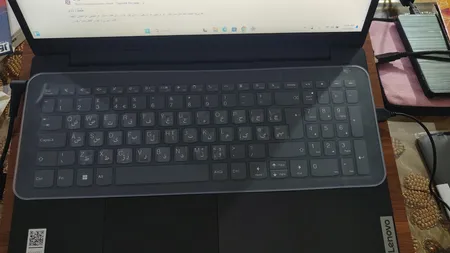 لپ تاپ 15.6 اینچی لنوو مدل V15 G4 AMN-Athlon Silver 7120U-8GB LPDDR5-256GB SSD-TN