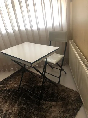 میز و صندلی تاشو تنظبم شو یاس باکس دار قهوه ای