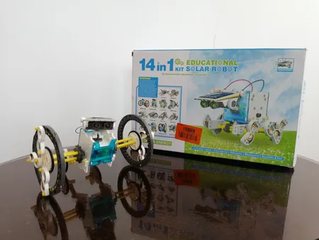 کیت آموزشی ربات خورشیدی مدل Green Energy مجموعه 14 ربات قابل تبدیل