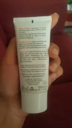 کرم ضد آفتاب الارو مدل Teinte Claire تحت لیسانس حجم 50 میلی لیتر