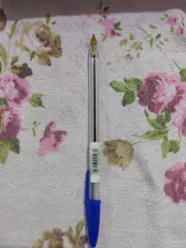 تجریه خرید خودکار بیک مدل Cristal Medium 1mm کد B12 بسته 12 عددی