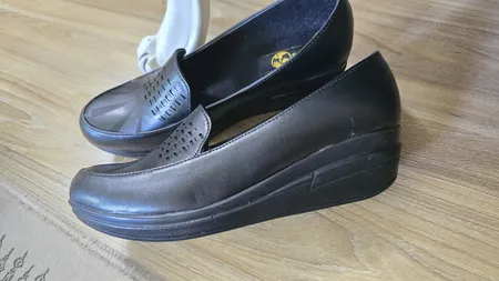 کفش طبی زنانه سیی مدل پارازین کد 1772