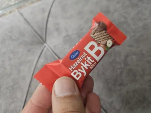 تجریه خرید ویفر شکلاتی مینی بایکیت فندقی شونیز - 500 گرم