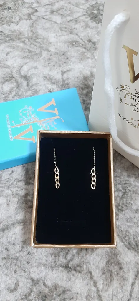 گوشواره طلا 18 عیار زنانه وی وی گلد گالری مدل بخیه ای کد VG2060